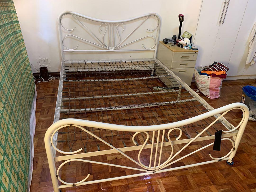 Queen-sized steel-framed foam bed (Category: Bed Frames & Mattresses) located in Quezon City. Submitted by carl.sy. (Listing ID 254912028, Image 1). Description: Slightly used queen-sized 60” x 78” bed with Uratex foam, steel frame with springs for added bounce. .