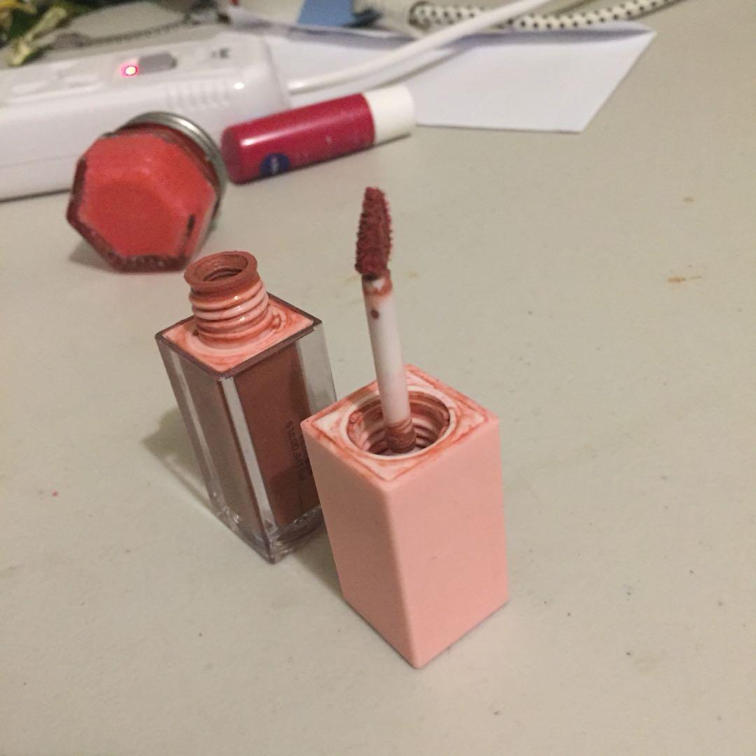 Skinpotions Dream Cream (Category: Face Care) located in Manila. Submitted by pasionjanine (Listing ID 254952919, Image 1). Description: Skinpotions Dream Cream Shade: Scarlett No box Original Price: 250 pesos Get it for 100 pesos only! #best2019 Meetups: -Trinoma, SM North EDSA, Centris SM Hypermarket -Around FEU Morayta, UST España, UE Recto Send a message for other meetup places and more information/inquiries.