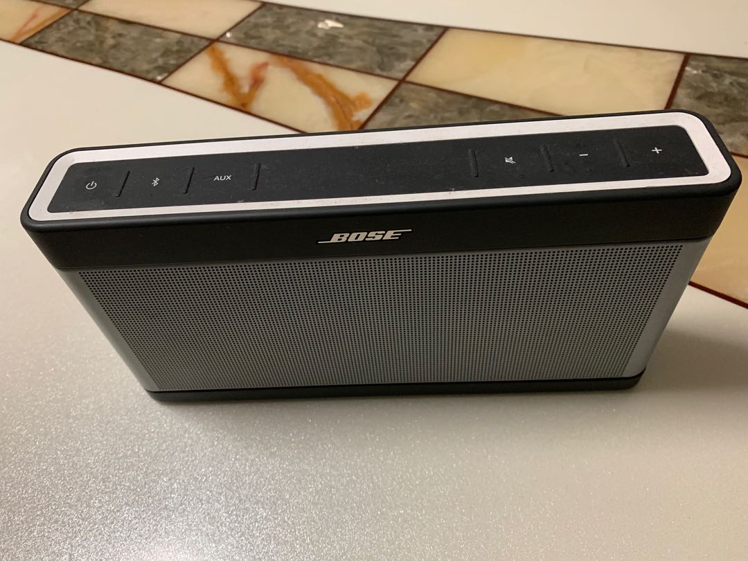 Soundlink 3, Audio, Portable Audio Accessories on Carousell