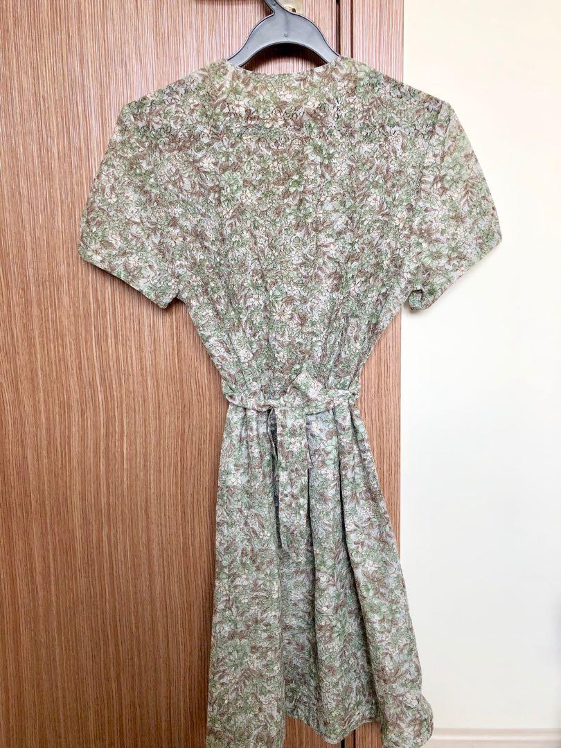 Vintage Green & Grey Floral Dress, Women's Fashion, Tops, Sleeveless on Carousell