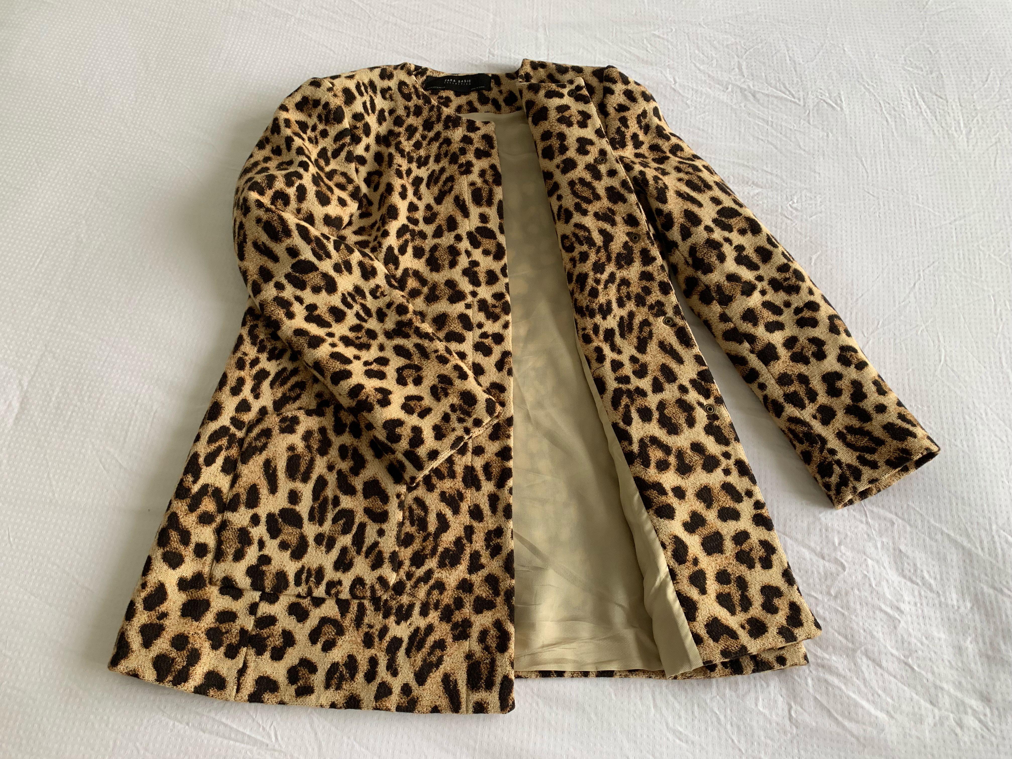 Collarless leopard print coat on sale