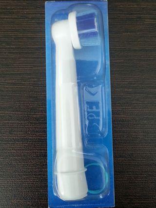 ORAL-B REPLACEMENT BRUSH HEAD