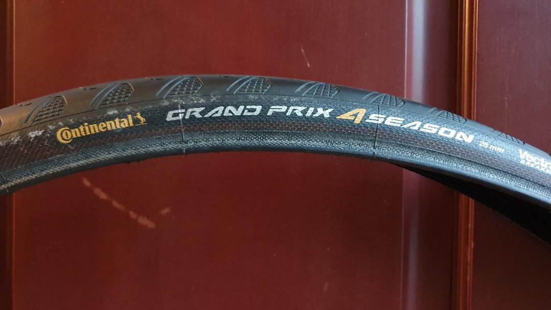 continental grand prix 4 season clincher tyre
