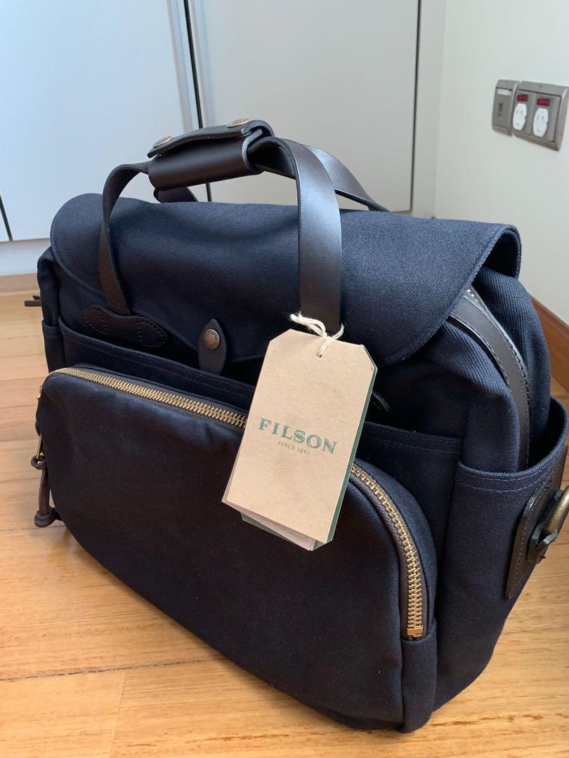 Filson Padded Computer Bag, Men's Fashion, Bags, Briefcases on Carousell