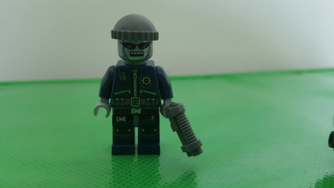 Lego robot city police Hobbies Toys Toys Games on Carousell