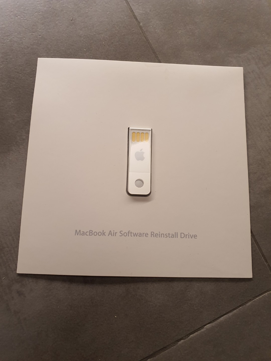 MacBook Air Software Reinstall Drive, Computers & Tech, Parts