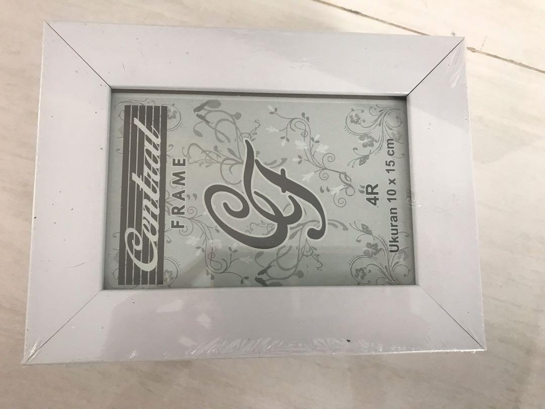Photo Frame Warna Putih 4r Bundling 7pcs 50rb Aja Perabotan Rumah Di Carousell