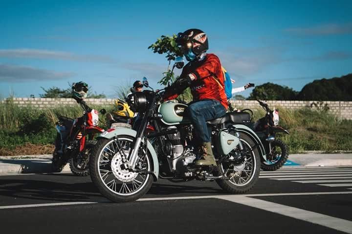 royal enfield manzil motors
