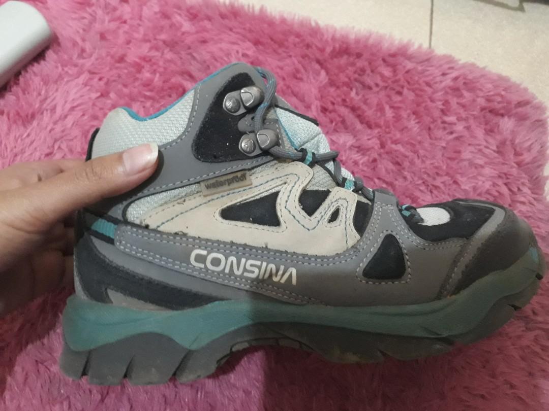 Sepatu Gunung Consina Olah Raga Baju Olahraga Di Carousell