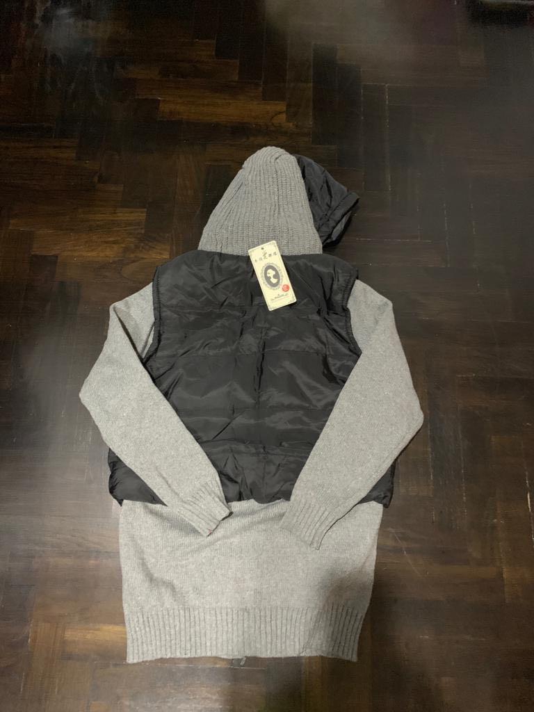 Winter jacket (Category: Coats, Jackets and Outerwear) located in Singapore. Submitted by monster88 (Listing ID 255079434, Image 1). Description: .