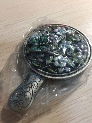 Retro Small Mirror64203087072387110