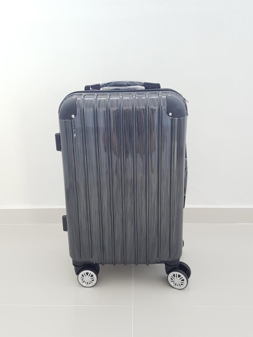 cabin luggage with tsa lock