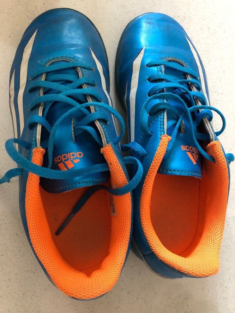 adidas shoes for 10 year old