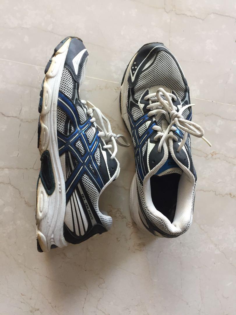 asics trainers size 5