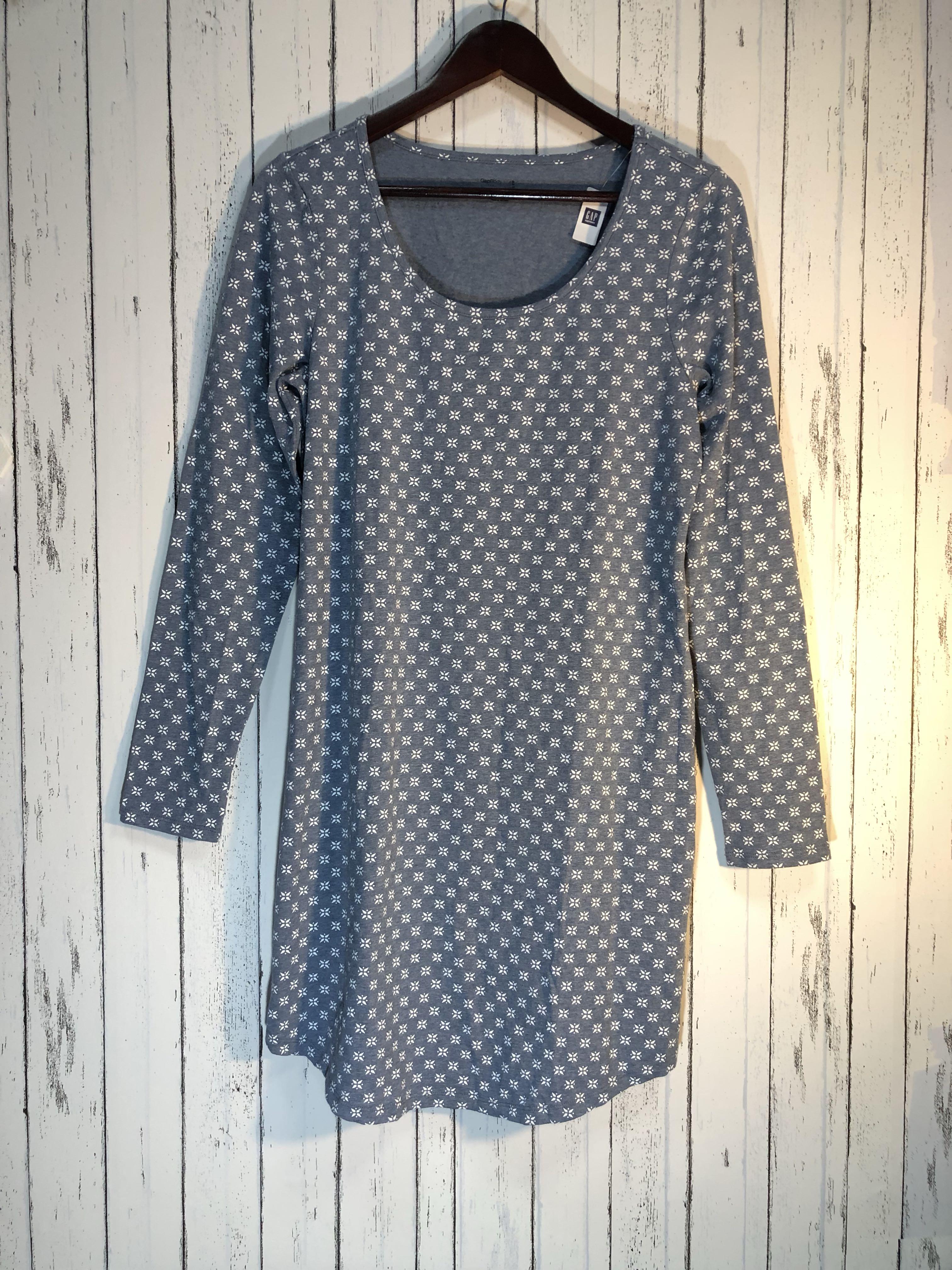 AUTHENTIC Gap Body Casual Blue Dress (Category: Dresses) located in San Juan City. Submitted by flyboutique (Listing ID 255253359, Image 2). Description: ➖ Brand New, Preloved, & BNWOT clothing from my travels ➖ Condition: Brand new still w/ tag Size: Medium. Loose, will fit up to large frames Retails for: 39 usd ✖️ Last price already ✖️ NO WW, Measurements due to busy sched- pls understand that i am constantly traveling for work ✖️ NO FREE SHIPP