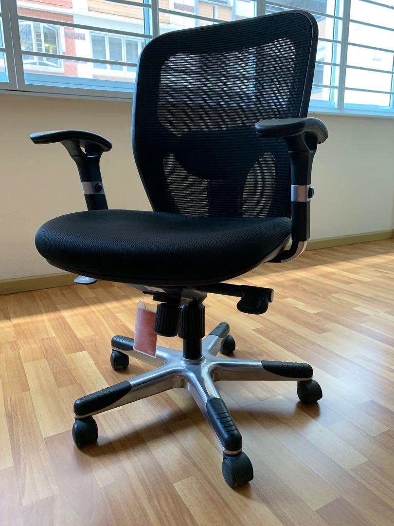 Q sale mesh chair