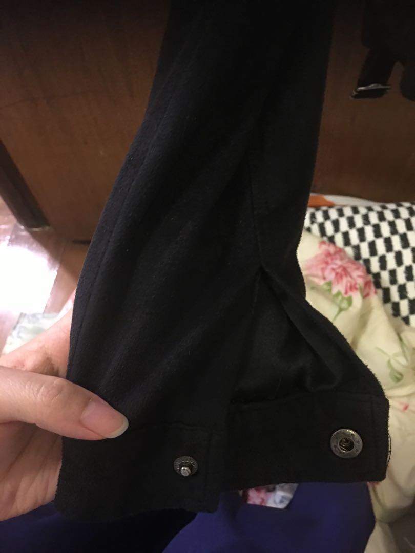 Black Jacket （分類：外套及戶外衣服）位於 Hong Kong。 由 lovebb717 提交（商品編號 255315212，圖片 4）。簡介： 。