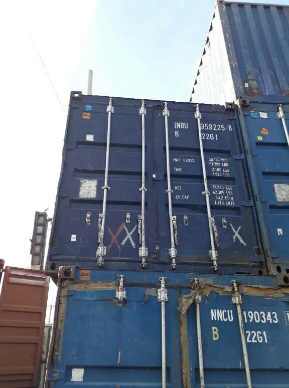 Container Van / Shipping Container (Category: Construction & Building Materials) located in Makati City. Submitted by mariacontainers (Listing ID 255209041, Image 1). Description: Class B - Container No leaks Door closes properly Great for Storage, Great for Small Home, Great for Barracks, Great for mobile Office Please call Globe09054109e28 Smart09990370212.