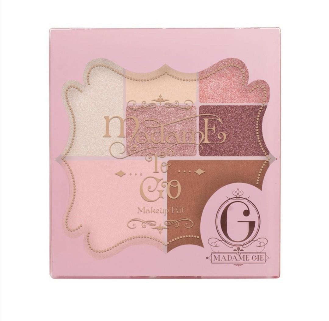 Contour Madame Gie Eyeshadow Madame Gie To Go 1 Set Terdiri Eyeshadow Highlight
