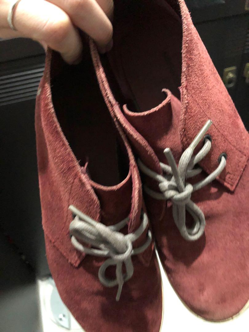 Fred perry hotsell mid suede