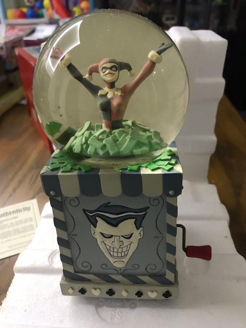 HARLEY QUINN STATUE 1635/2300 DC MUSICAL SNOW GLOBE JOKER BATMAN COMICS
