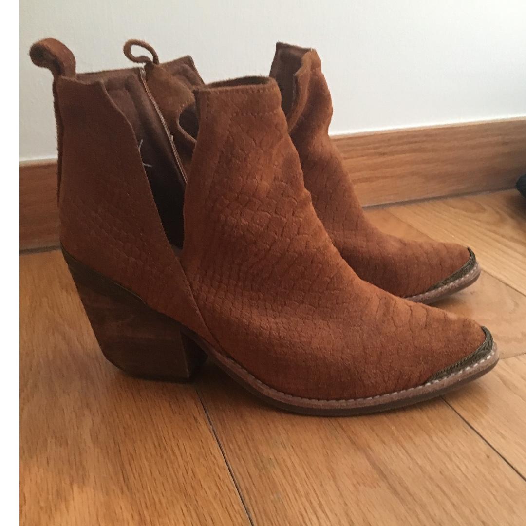 Jeffrey Campbell Free People Cromwell Western Boots Women S Fashion Shoes Boots On Carousell