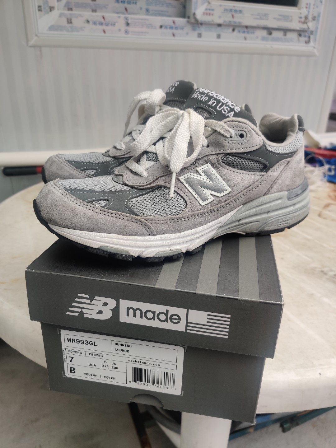 new balance 993 37