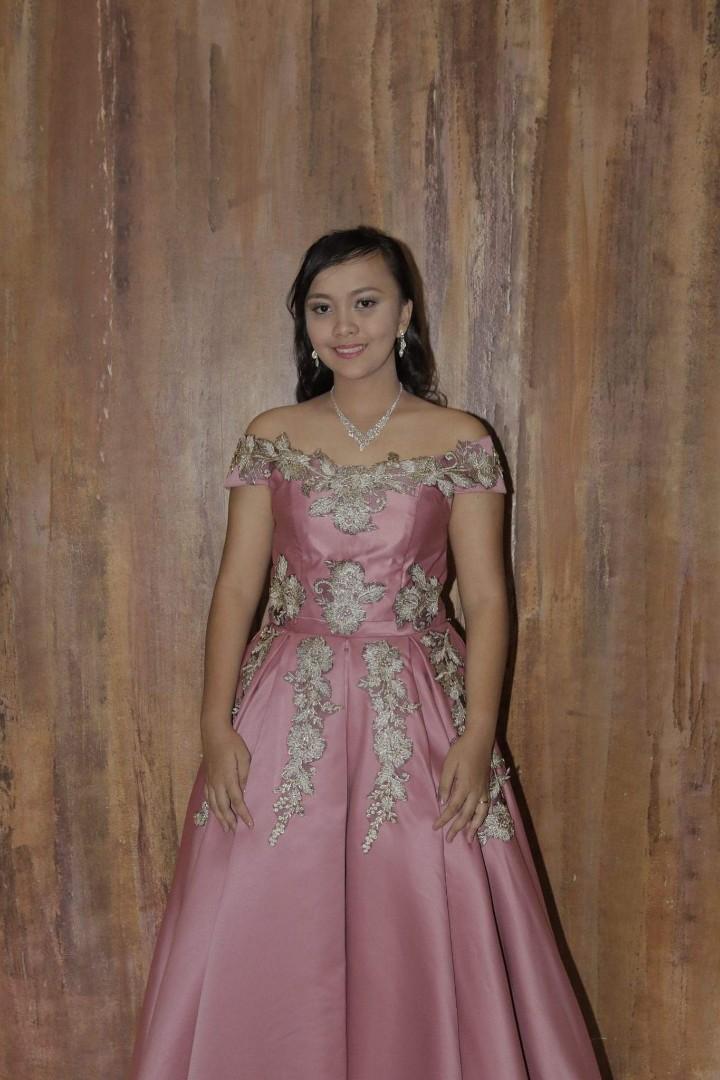 Old rose gown for best sale debut