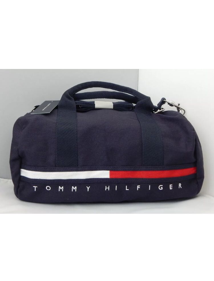 tommy hilfiger weekender bag