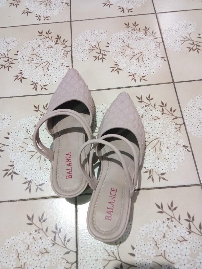 Sepatu Jelly Balance Fesyen Wanita Sepatu Di Carousell