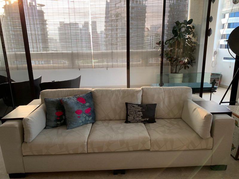 Sofa Set (Category: Sofas) located in Singapore. Submitted by mikef1069 (Listing ID 255307156, Image 2). Description: Good double sofa set available for immediate sale. Could also do individual.