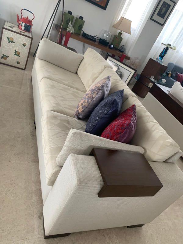Sofa Set (Category: Sofas) located in Singapore. Submitted by mikef1069 (Listing ID 255307156, Image 3). Description: Good double sofa set available for immediate sale. Could also do individual.