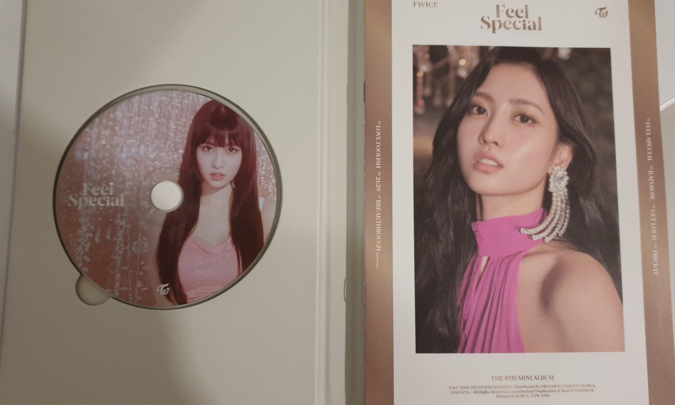 Wtt Twice Feel Special Lyrics Hv Momo Hobbies Toys Memorabilia Collectibles K Wave On Carousell