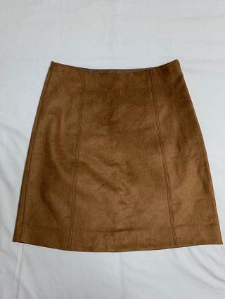 Aritzia Skirt (Size 2)