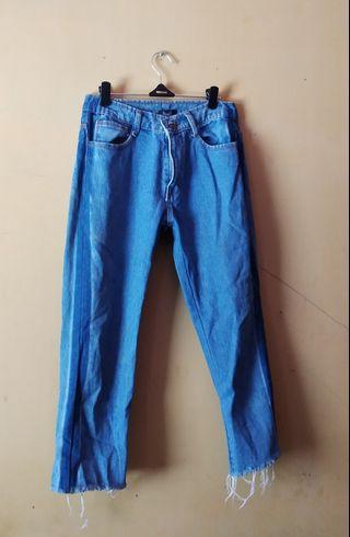 Celana Jeans