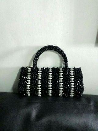 Mini bag ( made of beads)