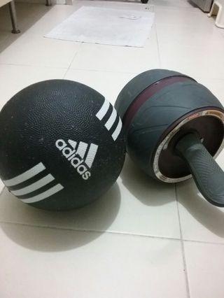 Ab carver roller and resistance ball