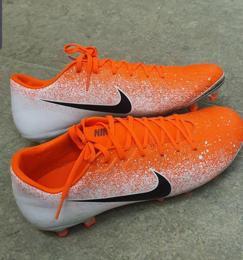 football cleats 7.5