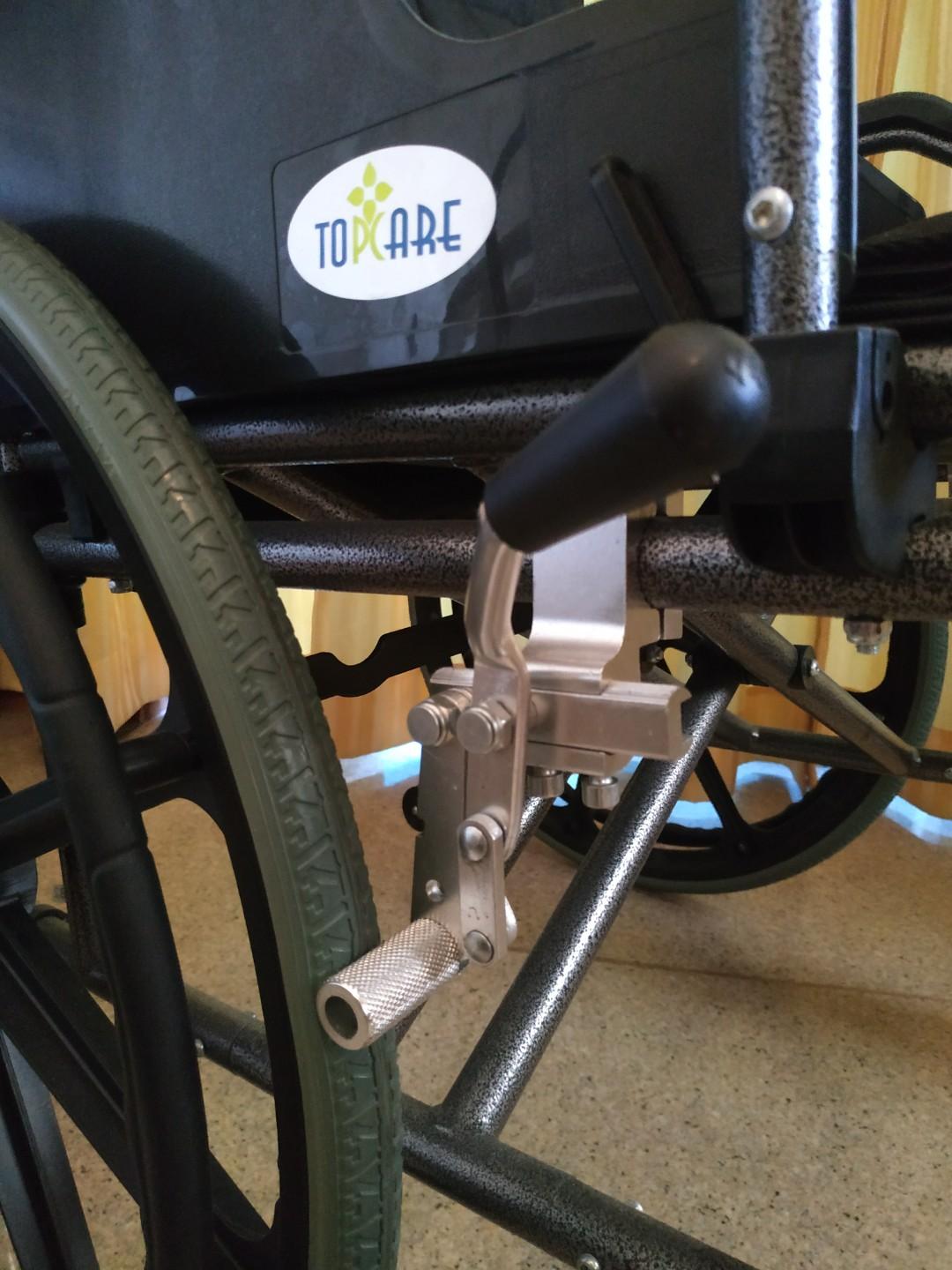 Heavy Duty Wheelchair (Category: Wheelchairs) located in Manila. Submitted by silverdragon.bf1a84 (Listing ID 255509456, Image 3). Description: Heavy Duty Wheelchair only used for 1 month. Slightly negotiable..
