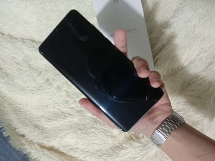 Huawei p30 pro (Category: Android Others) located in Lingayen. Submitted by angieparangat060577 (Listing ID 255403005, Image 2). Description: Fs huawei p30 pro good as new condition. Globe lock pls ask for more details meet up on baguio or in pangasinan area. Pls TX o nine 1 ceven 1eyt eyt syx 1 to 9.