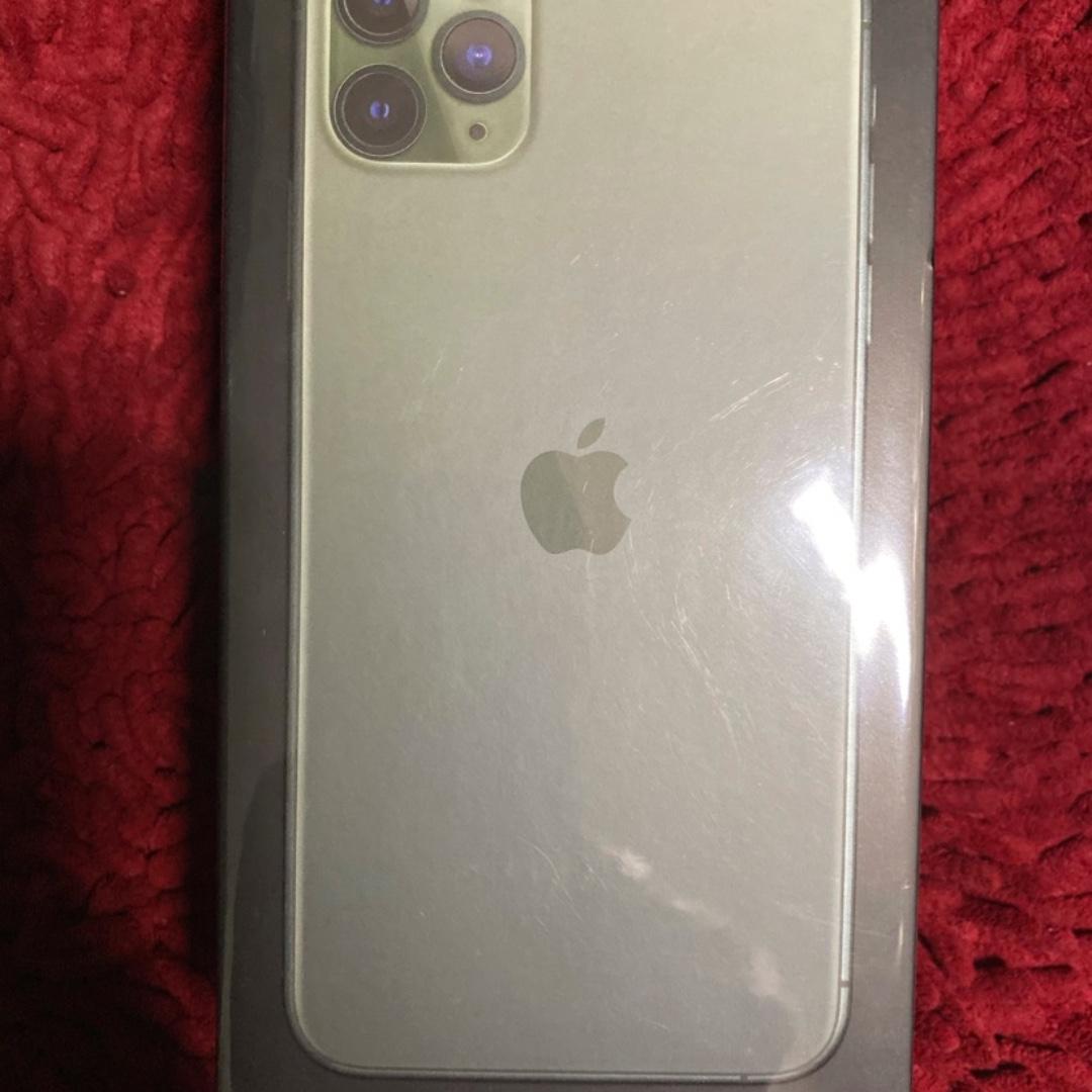 Midnight Green Iphone 11 Pro Max 512gb Sealed Box Mobile Phones Gadgets Mobile Phones Iphone Iphone 11 Series On Carousell