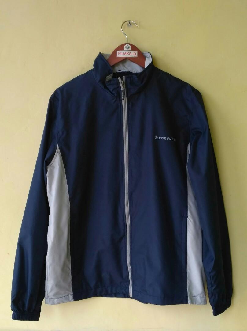 Jaket clearance converse navy
