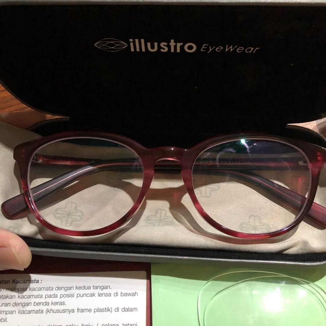 Kacamata Illustro Optik Melawai Fesyen Pria Aksesoris Kacamata Di Carousell