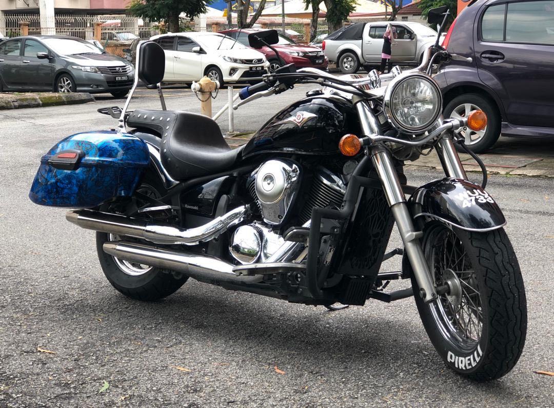 Kawasaki Vulcan 900 Classic Motorbikes on Carousell