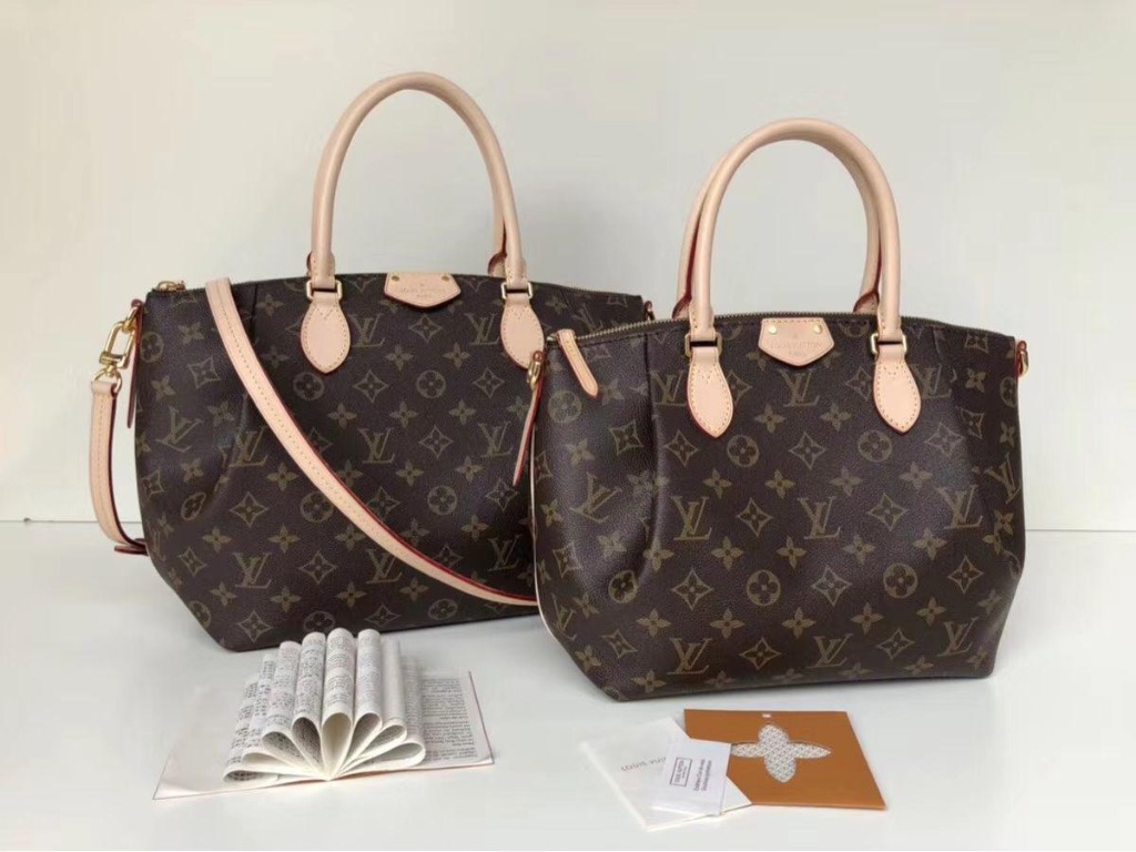 Louis Vuitton LV Turenne 31cm/40cm, Women's Fashion, Bags & Wallets, Purses  & Pouches on Carousell