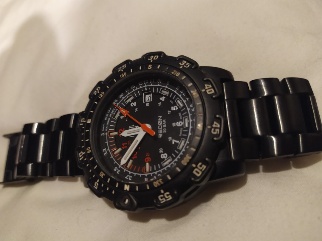 Luminox RECON Series 8800, Mobile Phones & Gadgets, Wearables & Smart