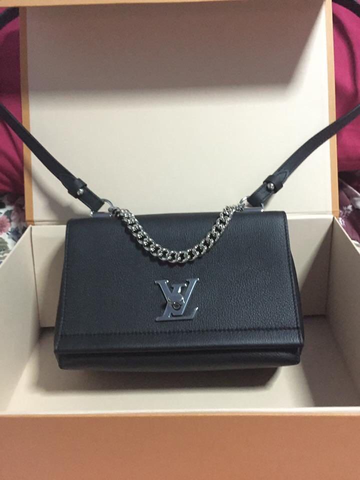 Louis Vuitton Galet Veau Cashemire Soft Lockit MM ○ Labellov ○ Buy and Sell  Authentic Luxury