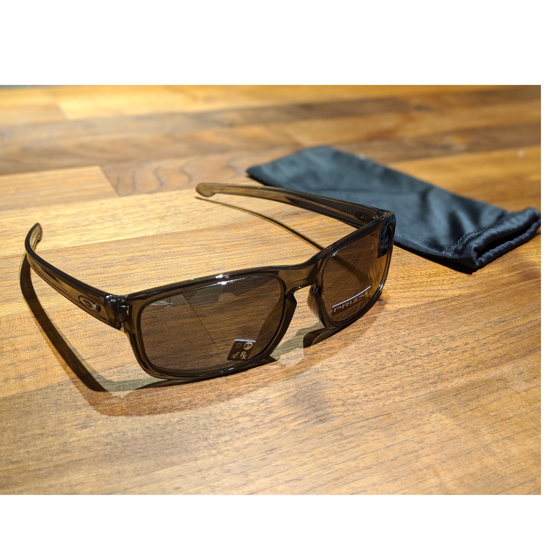 oakley sliver frame size