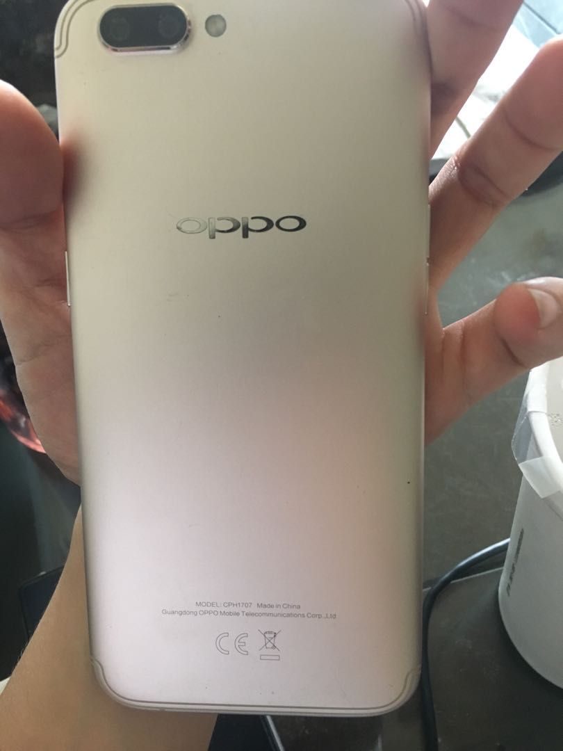 oppo cph1710