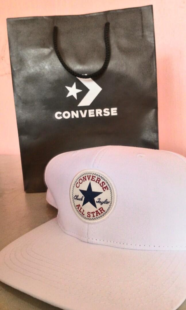 caps converse cream
